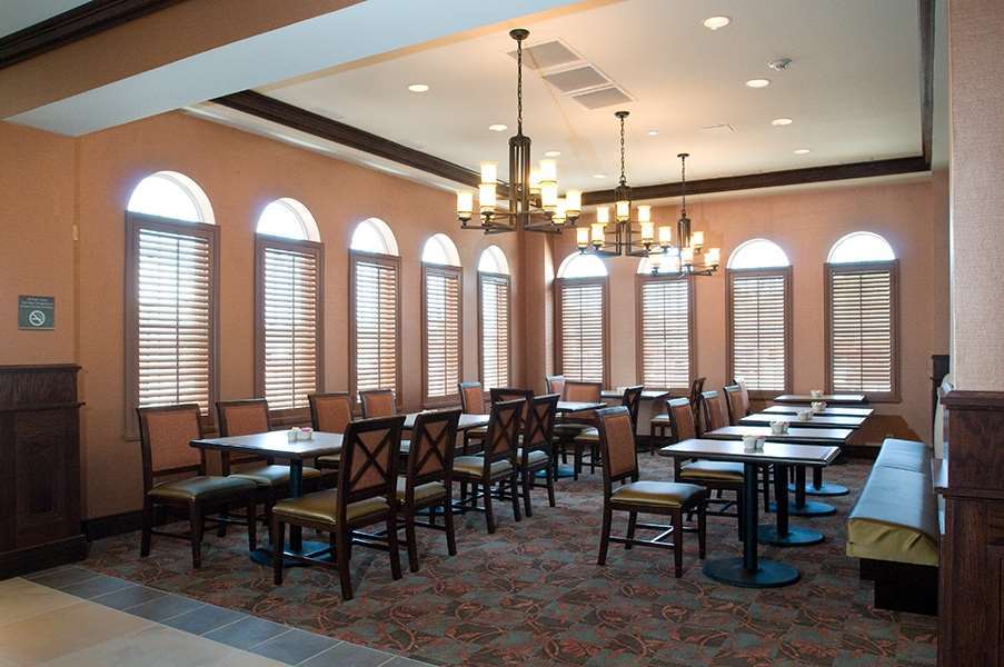 Hilton Garden Inn Granbury Restoran gambar